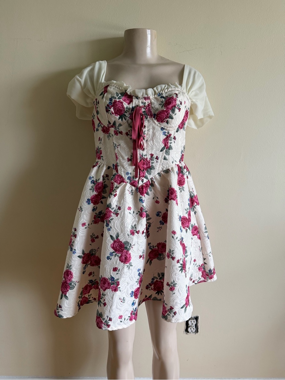 White Floral Corset-Style Dress with Pink Roses S/M
